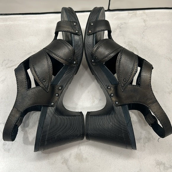 Dansko Nina Metallic Brown Leather Flower Sandals Heels Nailhead Detail Clog 41 - Picture 9 of 16